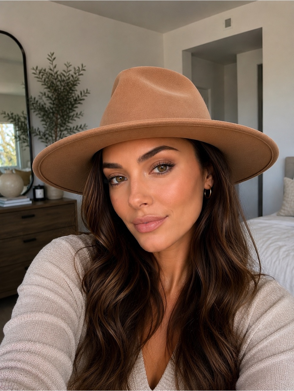 Vici Wide-Brim Felt Rancher Hat in Camel/Tan